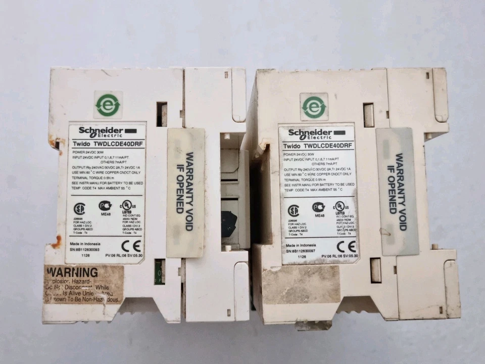 LOT OF 2 PCS SCHNEIDER TWIDO TWDLCDE40DRF 24VDC MADE IN INDONESIA FOR PARTS